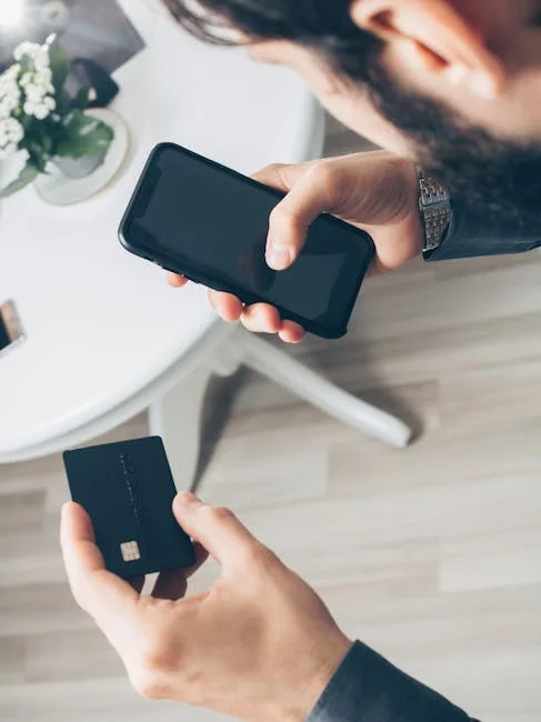 在手機上進行貸款試算