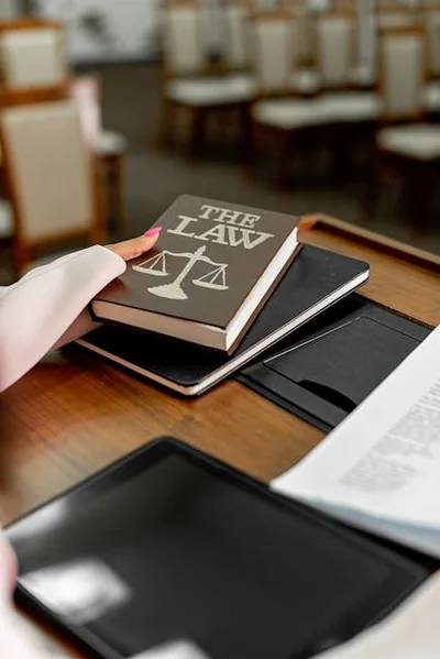 借據寫法最全指南：法律效力、必備條款與風險防範